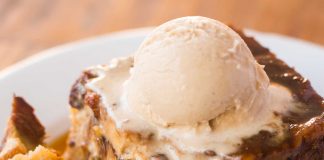 ამ კეფირის ნამცხვრით თქვენს ქმარს გააგიჟებთ – უმარტივესი რეცეპტი