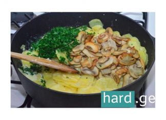 კარტოფილი ნაღებით და სოკოთი – ეს რეცეპტი შემწვარ კარტოფილს დაგავიწყებთ