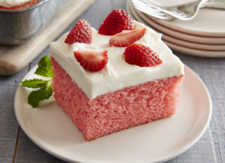 მარწყვის ტორტის ყველაზე სწრაფი რეცეპტი – დაზოგეთ დრო