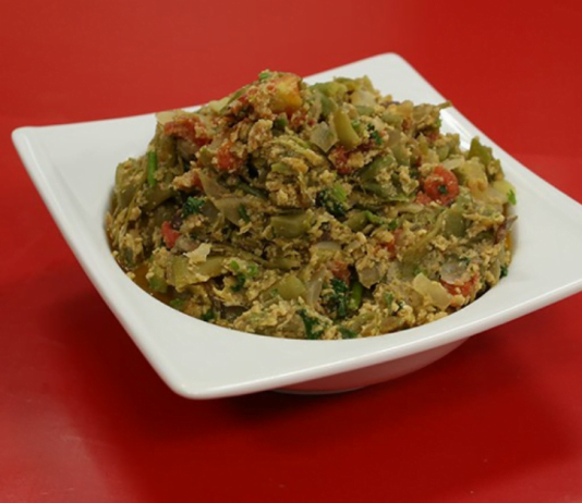 ყველაზე სასარგებლო ზაფხულის კერძი დაადგინეს: მწვანე ლობიო კვერცხით ახლავე უნდა მოამზადოთ