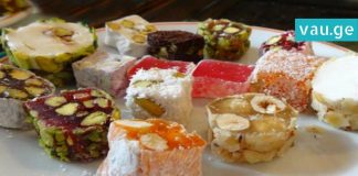 როგორ მოვამზადოთ რახათ-ლუხუმი სახლის პირობებში? გამოდის გემრიელი, რბილი და ნოყიერი!