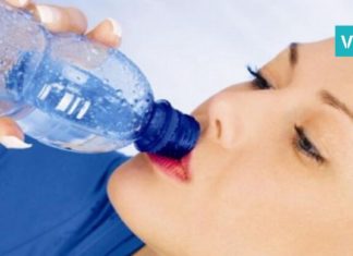 ეს აუცილებლად უნდა იცოდეთ! რა უნდა შევამოწმოთ, როცა პლასტიკატის ბოთლის წყალს ვყიდულობთ?