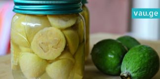 თქვენი აზრით რას ეძახიან ვიტამინების “პატარა ბომბს”? ეს თვით ფეიხოაა…