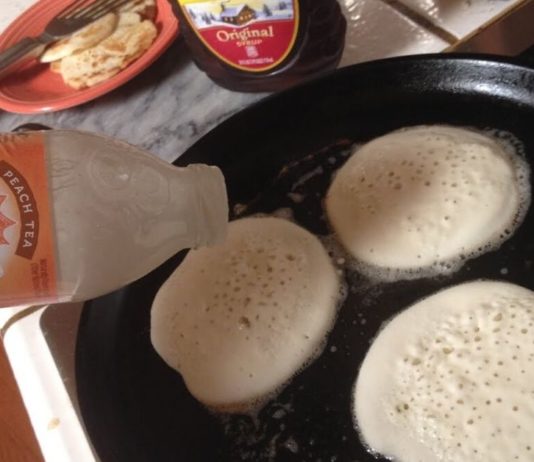 ბლინების ასე გაკეთება ჯერ არ გიცდიათ! ეს მოსახერხებელი მეთოდი აუიცლებლად უნდა სცადოთ!