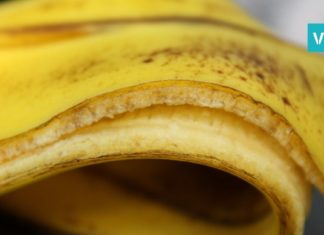 აი, რატომ უნდა დაასხათ ბანანის ქერქს წყალი! საოცარი მეთოდი!