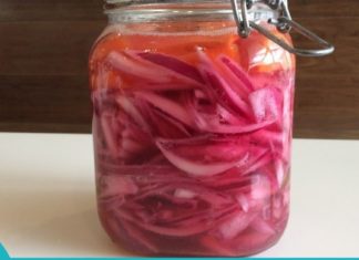 ლაქტოფერმენტირებული ხახვი: გამოიყენება კუჭის მჟავიანობის დასაბალანსებლად, ცხიმის მოსაშორებლად და ტვინის ფუნქციების გასაუმჯობესებლად