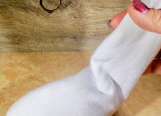 ნახეთ როგორ და რატომ უნდა ჩაყაროთ მარილი წინდებში?!