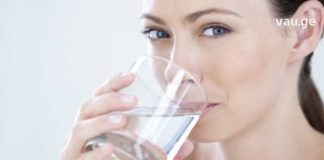 ეს სიმპტომები მიგითითებთ იმაზე, რომ თქვენ მეტი წყალი გჭირდებათ!