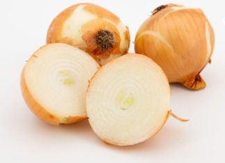 როგორ შეუძლია ჩვეულებრივ ხახვს აგვაცილოს ტვინის ნაადრევი დაბერება?