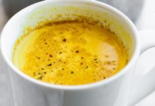 ანთების საწინააღმდეგო სასწაულმოქმედი სასმელი კურკუმით და რძით