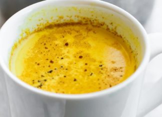 ანთების საწინააღმდეგო სასწაულმოქმედი სასმელი კურკუმით და რძით