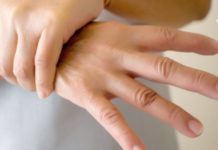 ხელების კანკალის დროს საუკეთესო წამალია პროპოლისის ნაყენი – ეს ყველამ უნდა სცადოს