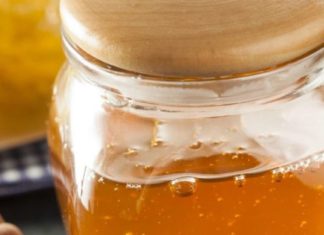 მკურნალობა თაფლით: უნდა აღინიშნოს, რომ თაფლის ეფექტი გაიზრდება, თუ მას სამკურნალო მცენარეების ნაყენებთან და ნახარშებთან ერთად გამოიყენებთ.