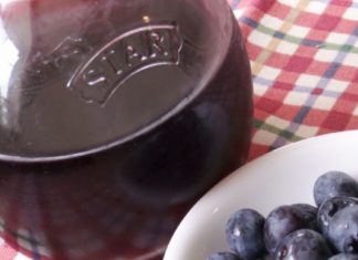 გამხმარი მოცვის ცხელი და ცივი ნაყენი საუკეთესო მკურნალია ყველაზე გავრცელებული დააბადებების.