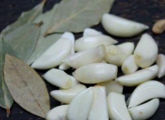 წარმოუდგენელია: არასოდეს მიფიქრია, რომ ბოთლში 7 ცალი დაფნის და 7 კბილი ნივრის ჩაყრით შეიძლებოდა ასეთი საოცრება მომხდარიყო!