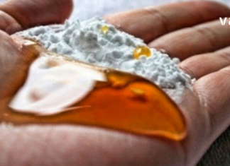 სოდისა და აბუსალათინის ზეთის სასწაულმოქმედი ნაზავი! ორი ჯადოსნური პროდუქტი მრავალი პრობლემის წინააღმდეგ!