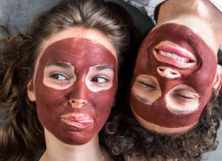 წითელი თიხის შესანიშნავი თვისებები და რეცეფტი როგორ მოამზადოთ ნიღაბი სახისთვის და თმისთვის