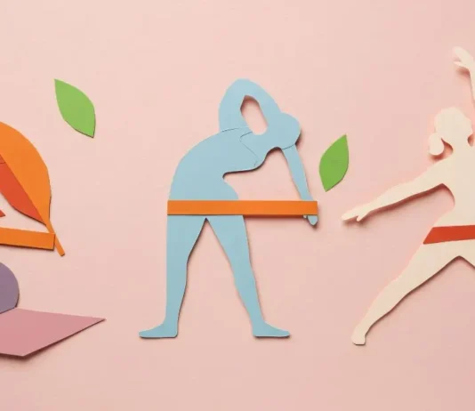 როგორ არ დავკარგოთ ფორმა მოგზაურობისას: ფიტნესის გზამკვლევი A person running in a European city street during sunrise, representing active travel.