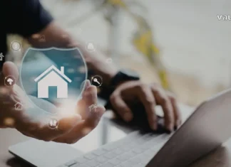 ონლაინ დაზღვევის ევოლუცია საქართველოში: როგორ დავზოგოთ დრო და ფული? Online insurance comparison platform interface on a laptop and smartphone.