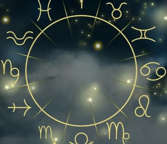 2026 წლის ასტროლოგიური პროგნოზი: დიდი ცვლილებებისა და ახალი შესაძლებლობების წელი Zodiac wheel with astrology signs on a starry night sky background.